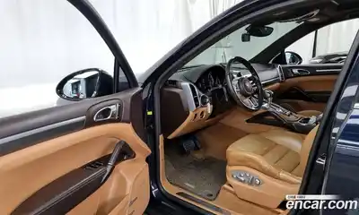 Porsche Cayenne 2016 4.8 Автомат в Москве № 165595, миниатюра 3