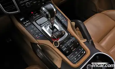 Porsche Cayenne 2016 3.6 Автомат в Москве № 165688, миниатюра 9