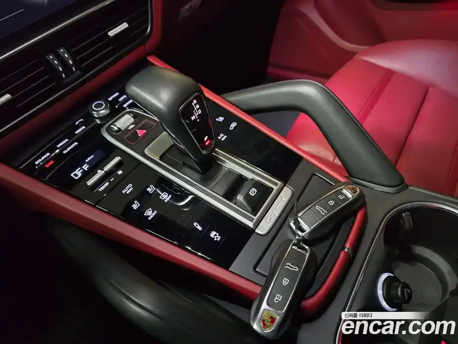 Porsche Cayenne 2023 3.0 Автомат в Москве № 165826, фото 19