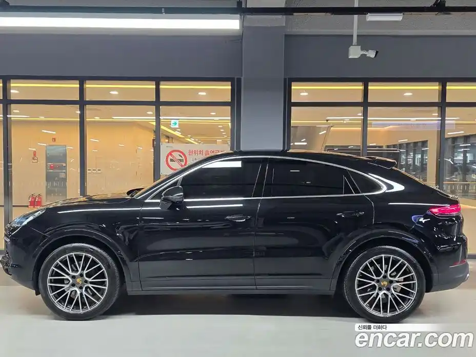 Porsche Cayenne 2023 3.0 Автомат в Москве № 165826, фото 4