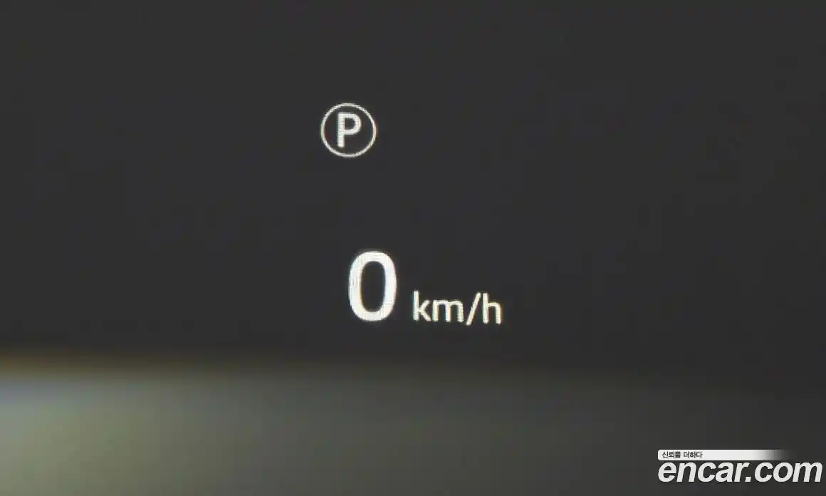 Land Rover Range-Rover Velar 2023 3.0 Автомат в Москве № 166085, фото 4