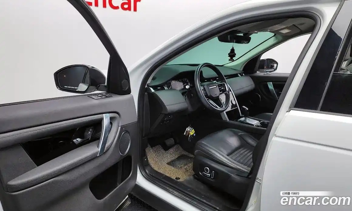 Land Rover Discovery Sport 2021 2.0 Автомат в Москве № 166141, фото 8