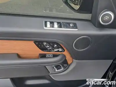 Land Rover Range-Rover 2019 5.0 Автомат в Москве № 166815, миниатюра 6