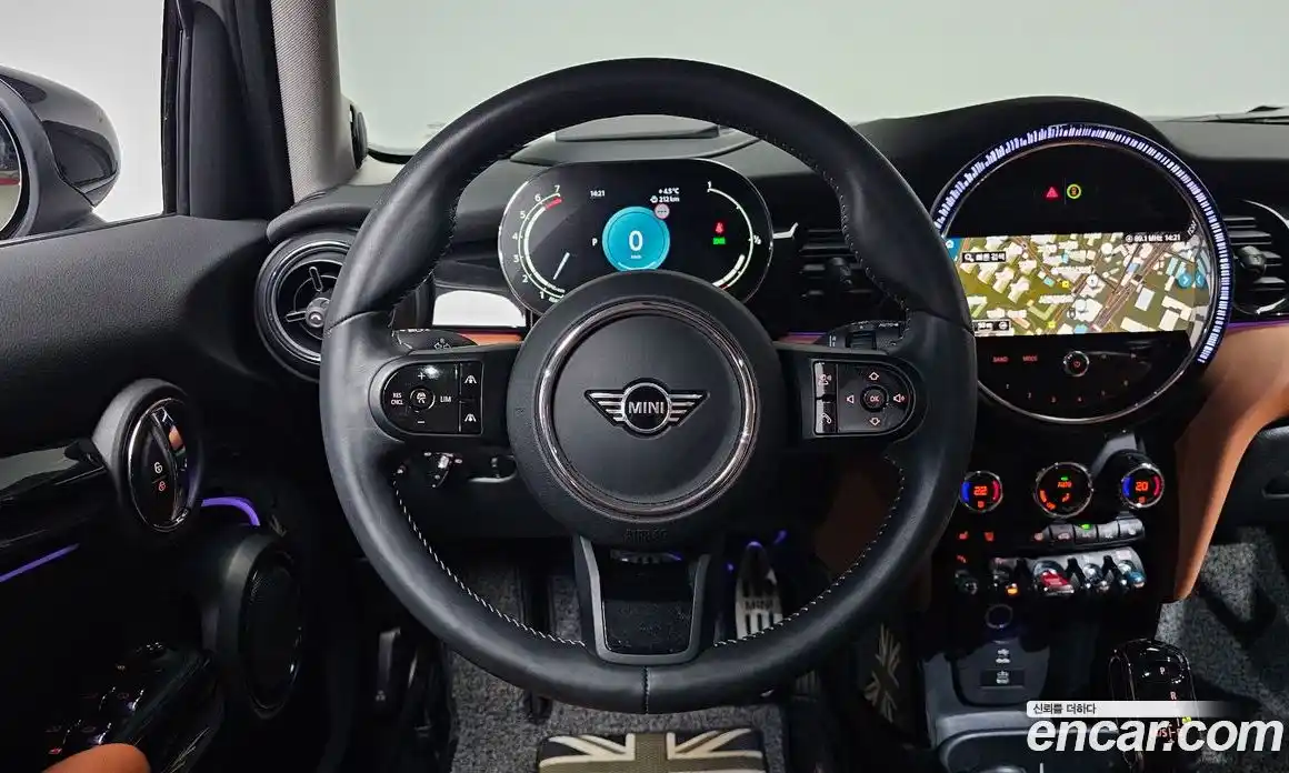 Mini Cooper 2024 2.0 Автомат в Москве № 166989, фото 13