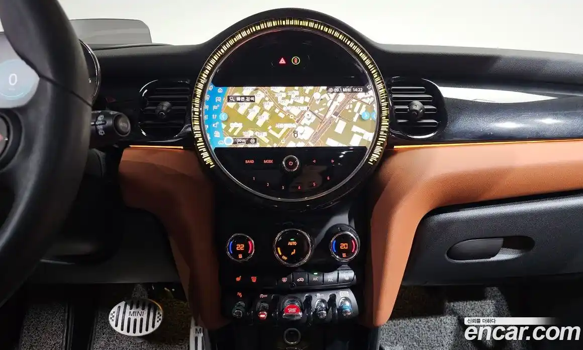 Mini Cooper 2024 2.0 Автомат в Москве № 166989, фото 14