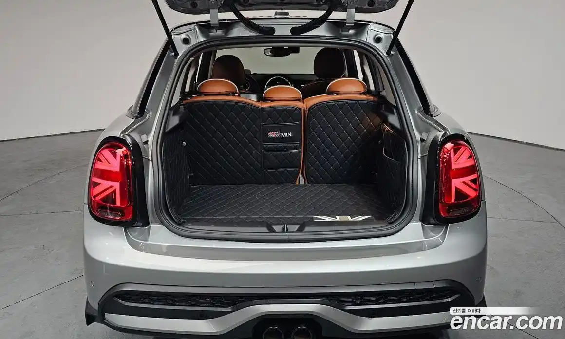 Mini Cooper 2024 2.0 Автомат в Москве № 166989, фото 20