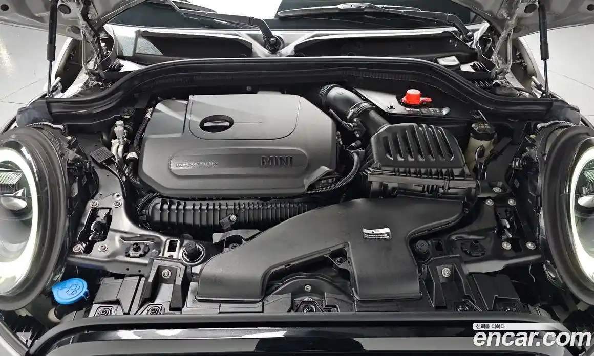 Mini Cooper 2024 2.0 Автомат в Москве № 166989, фото 6