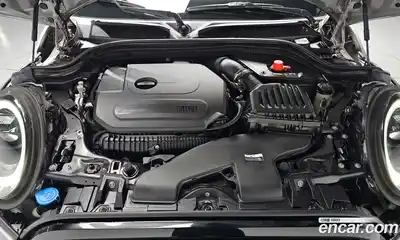 Mini Cooper 2024 2.0 Автомат в Москве № 166989, миниатюра 6