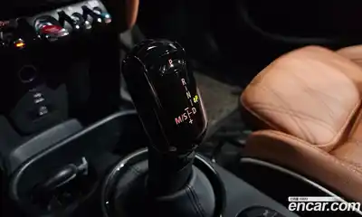 Mini Cooper 2024 2.0 Автомат в Москве № 166989, миниатюра 9