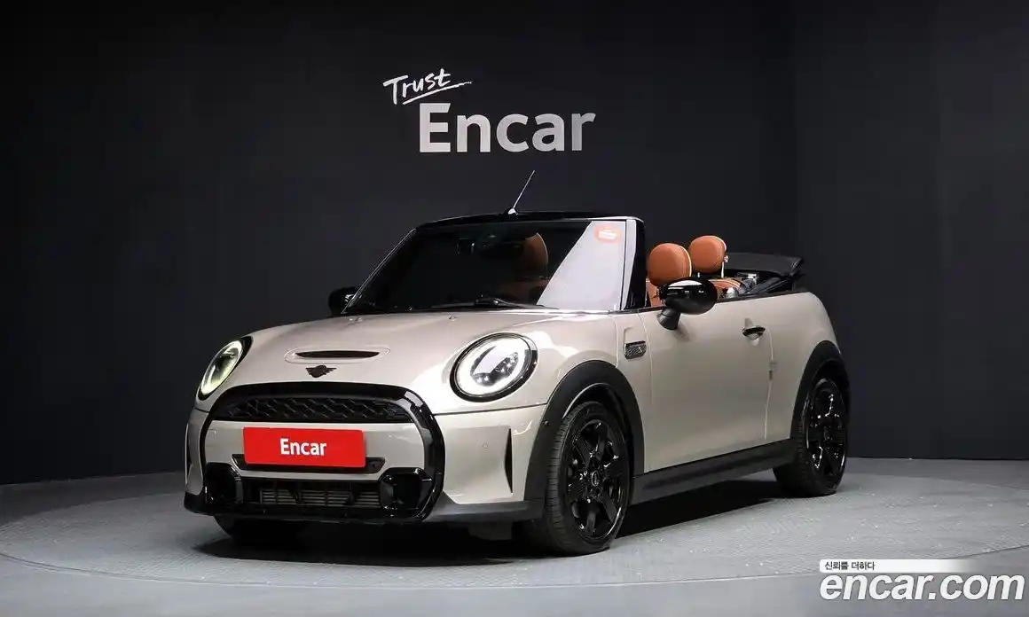 Mini Cooper Convertible 2022 2.0 Автомат в Москве № 167038, фото 1