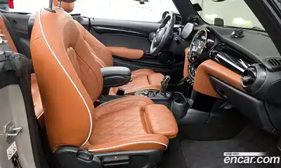 Mini Cooper Convertible 2022 2.0 Автомат в Москве № 167038, миниатюра 11