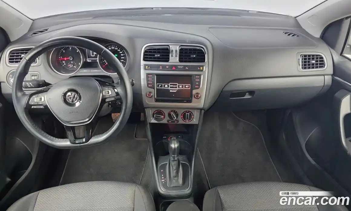 Volkswagen Polo 2015 1.4 Автомат в Москве № 168794, фото 7