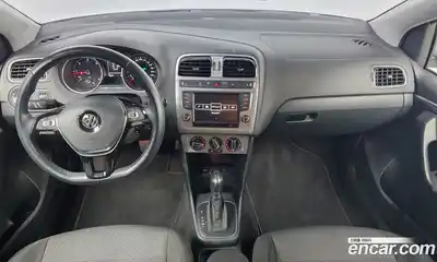 Volkswagen Polo 2015 1.4 Автомат в Москве № 168794, миниатюра 7