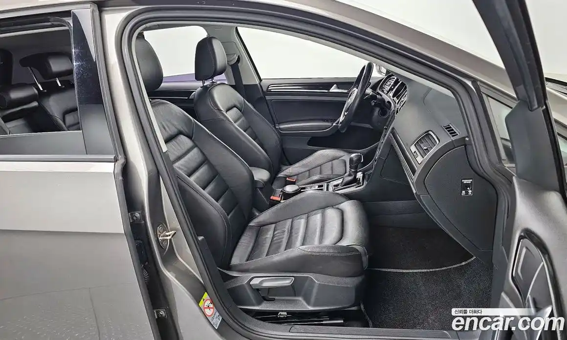 Volkswagen Golf 2015 2.0 Автомат в Москве № 169023, фото 7