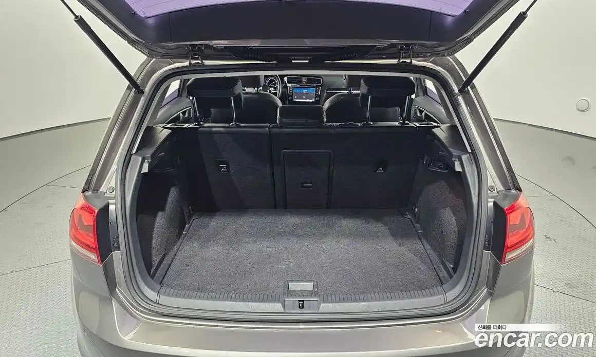 Volkswagen Golf 2015 2.0 Автомат в Москве № 169023, фото 9