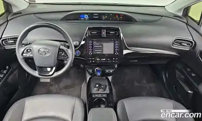 Toyota Prius 2021 1.8 Автомат в Москве № 170274, миниатюра 9