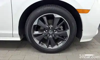 Honda Odyssey 2021 3.5 Автомат в Москве № 170474, миниатюра 5