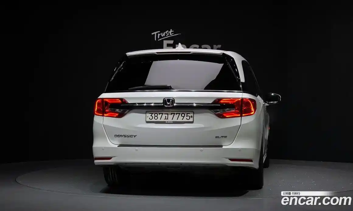 Honda Odyssey 2021 3.5 Автомат в Москве № 170474, фото 6