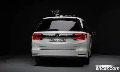 Honda Odyssey 2021 3.5 Автомат в Москве № 170474, миниатюра 6