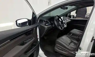 Honda Odyssey 2021 3.5 Автомат в Москве № 170474, миниатюра 7