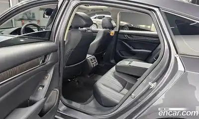 Honda Accord 2021 1.5 Автомат в Москве № 170483, миниатюра 11