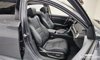 Honda Accord 2021 1.5 Автомат в Москве № 170483, миниатюра 12