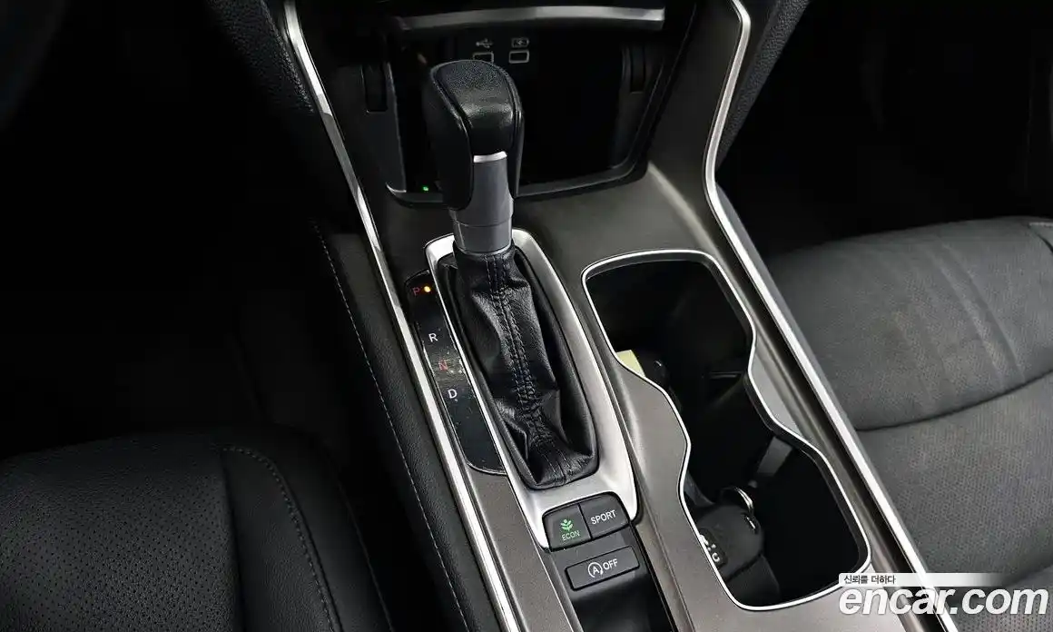 Honda Accord 2021 1.5 Автомат в Москве № 170483, фото 9