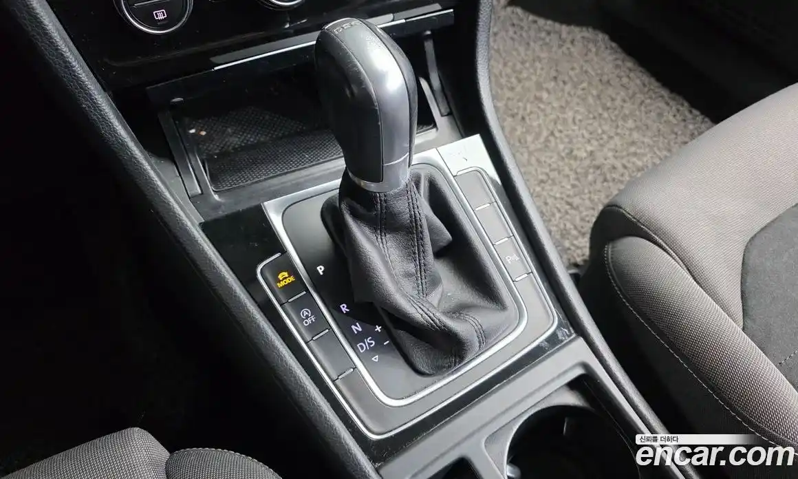 Volkswagen Golf 2015 2.0 Автомат в Москве № 172903, фото 9