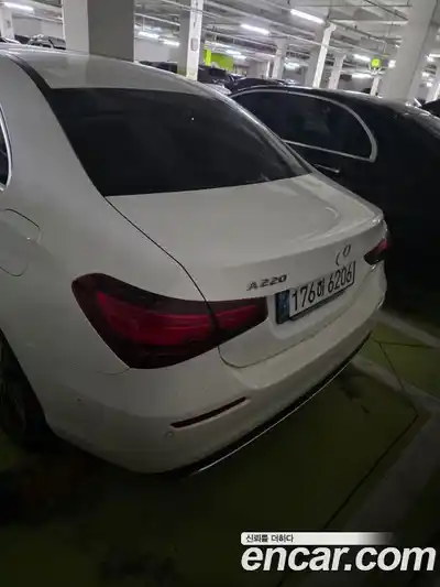 Mercedes-Benz A-Class 2024 2.0 Автомат в Москве № 174690, миниатюра 2