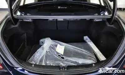 Mercedes-Benz C-Class, 2019