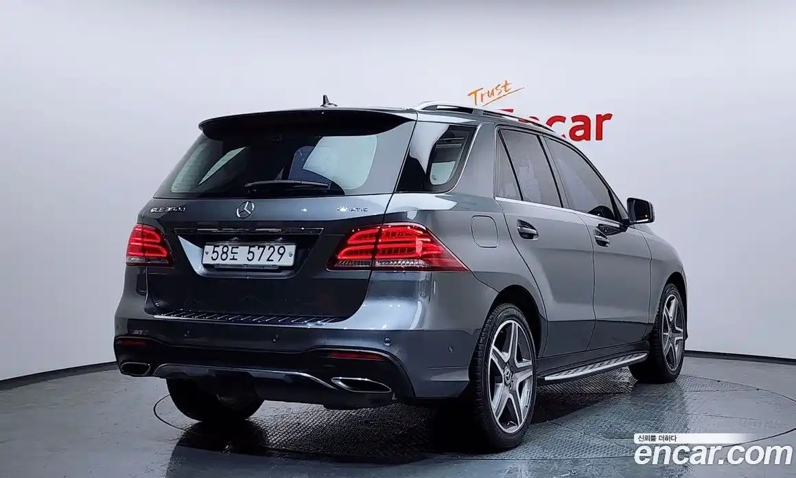 Mercedes-Benz GLE-Class 2018 3.0 Автомат в Москве № 180440, фото 2