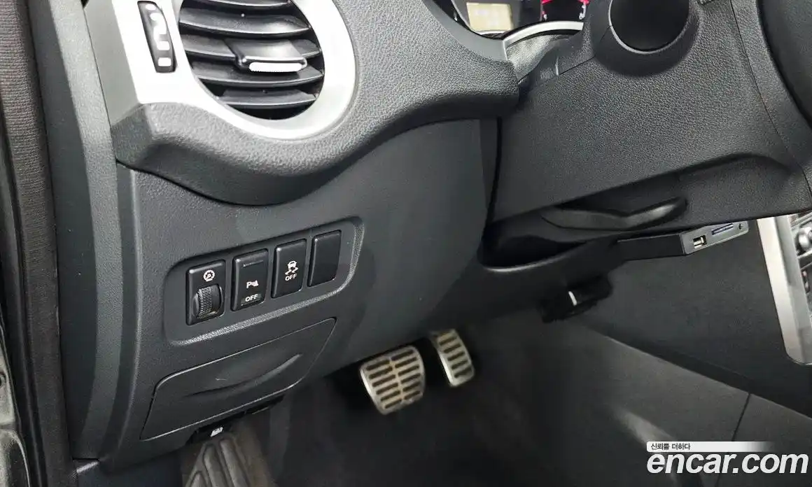 Renault QM5 2014 2.0 Автомат в Москве № 183157, фото 8