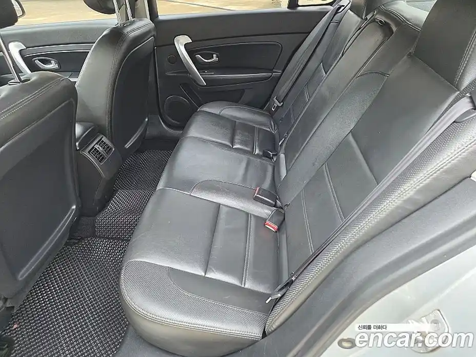 Renault SM5 2014 1.5 Автомат в Москве № 185911, фото 12