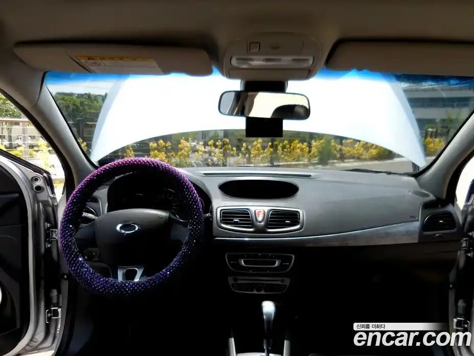 Renault SM3 2011 1.6 Автомат в Москве № 186179, фото 11