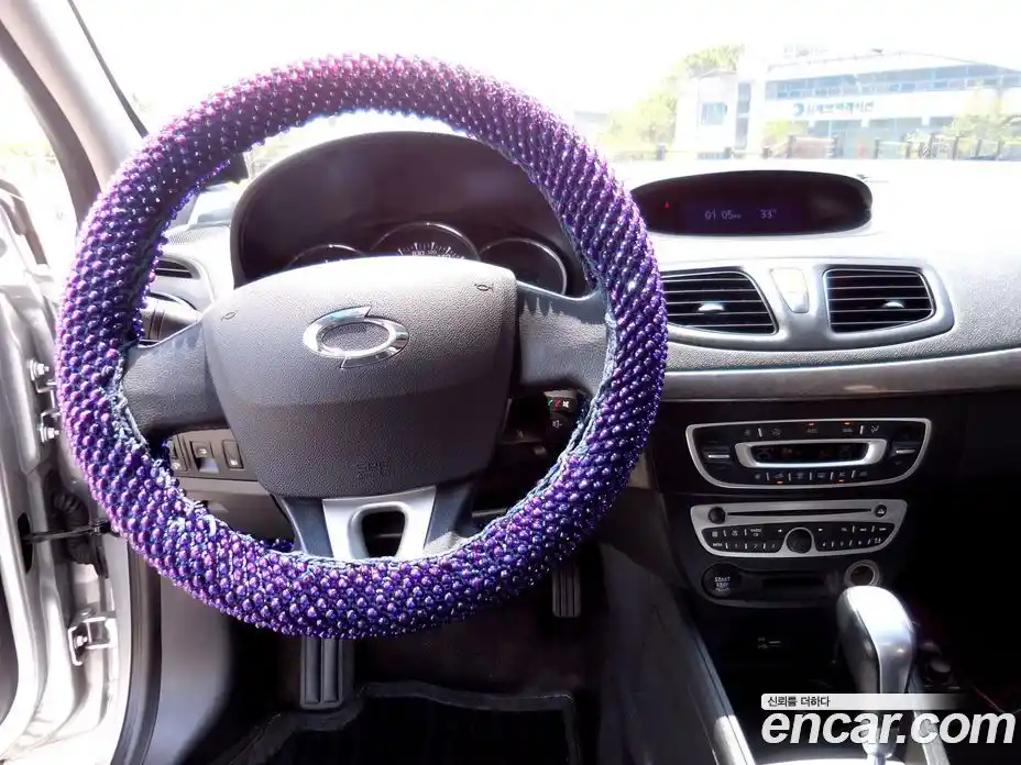 Renault SM3 2011 1.6 Автомат в Москве № 186179, фото 19