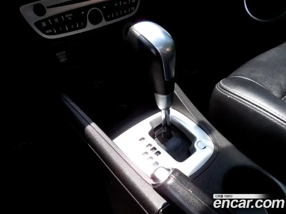 Renault SM3 2011 1.6 Автомат в Москве № 186179, фото 9