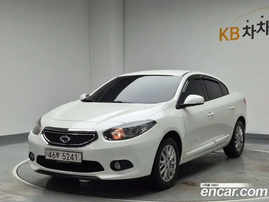 Renault SM3 2014 1.6 Автомат в Москве № 186347, фото 1