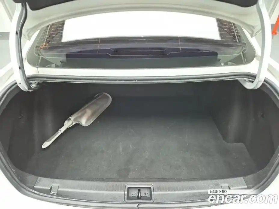 Renault SM3 2014 1.6 Автомат в Москве № 186347, фото 13