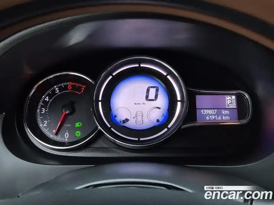 Renault SM3 2014 1.6 Автомат в Москве № 186347, фото 17