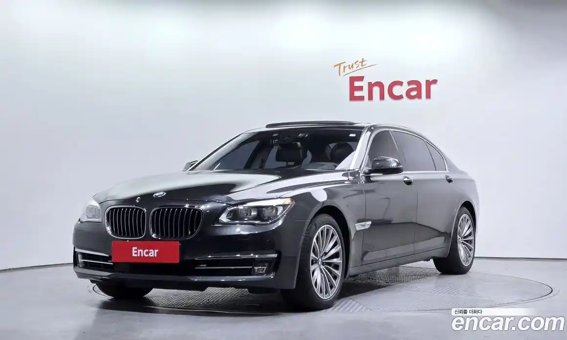 BMW 7-Series 2014 4.4 Автомат в Москве № 192227, фото 17