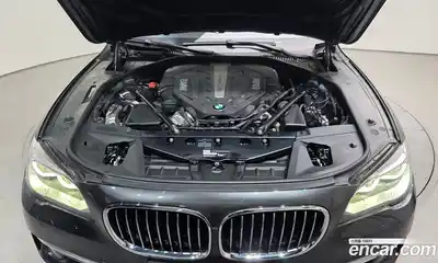 BMW 7-Series 2014 4.4 Автомат в Москве № 192227, миниатюра 2