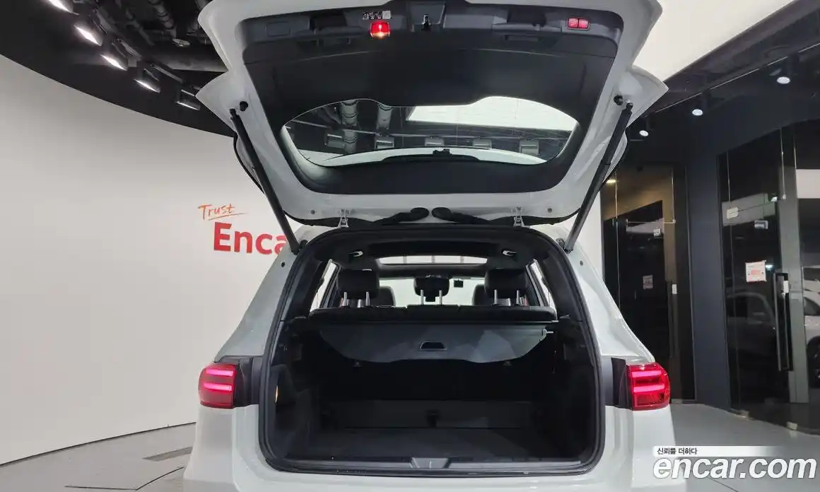 Mercedes-Benz GLB-Class 2025 2.0 Автомат в Москве № 193766, фото 17