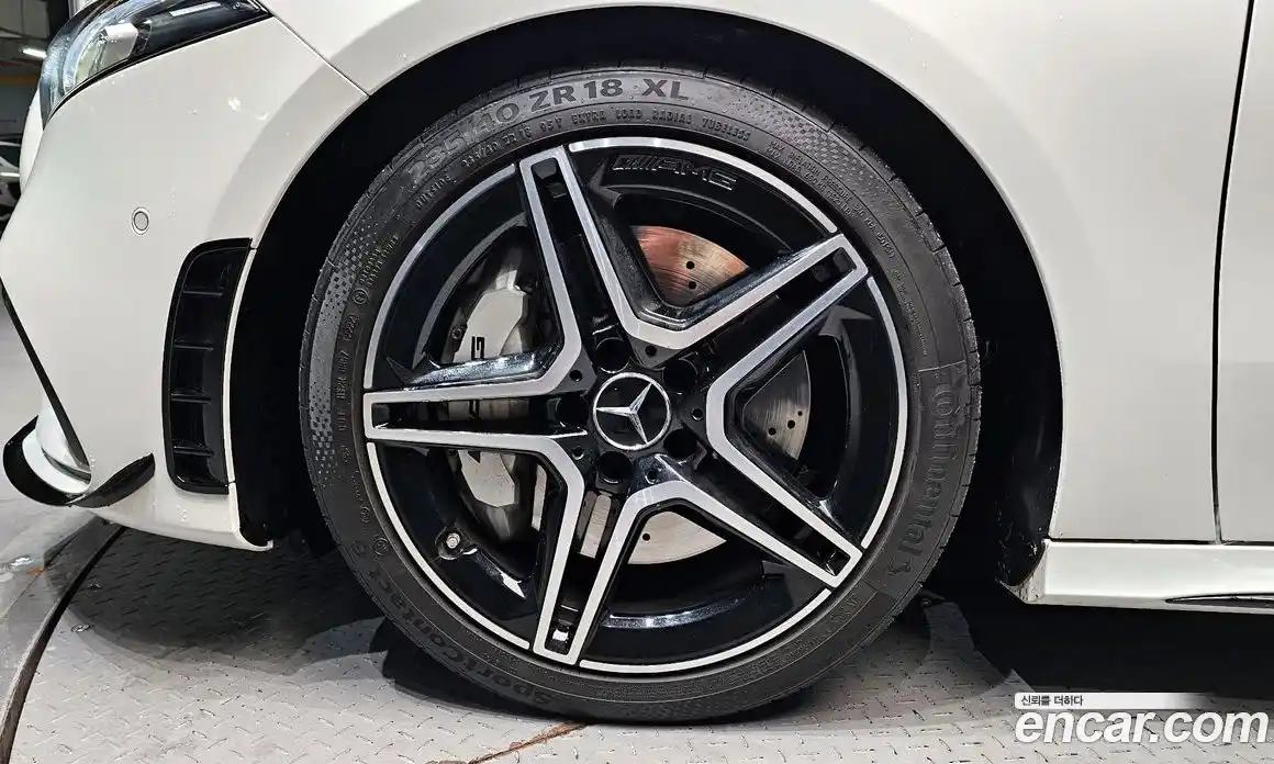 Mercedes-Benz A-Class 2023 2.0 Автомат в Москве № 193916, фото 17