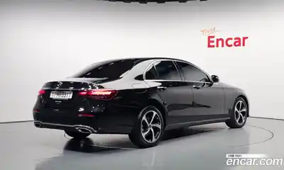 Mercedes-Benz E-Class 2021 2.0 Автомат в Москве № 194120, миниатюра 2