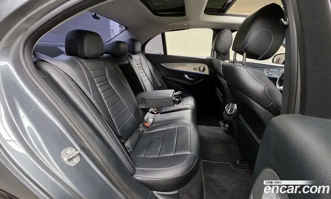 Mercedes-Benz E-Class 2017 2.0 Автомат в Москве № 194728, фото 15