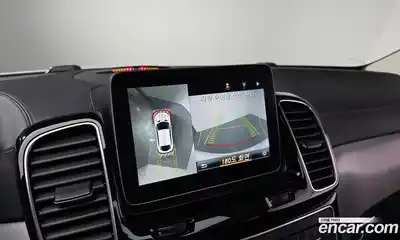 Mercedes-Benz GLE-Class 2018 3.0 Автомат в Москве № 195399, миниатюра 3