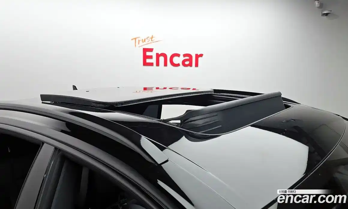 Audi Q8 2023 3.0 Автомат в Москве № 196277, фото 1