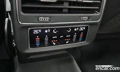 Audi Q8 2023 3.0 Автомат в Москве № 196277, миниатюра 11