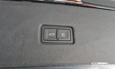 Audi Q8 2023 3.0 Автомат в Москве № 196277, миниатюра 2