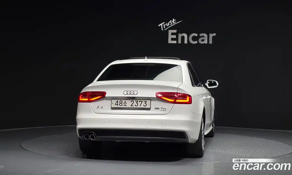 Audi A4 2015 2.0 Автомат в Москве № 196337, фото 12